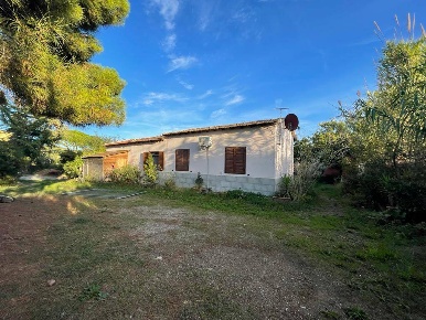 Foto Villa unifamiliare a Porto Azzurro di 85 m² con 4 locali in vendita