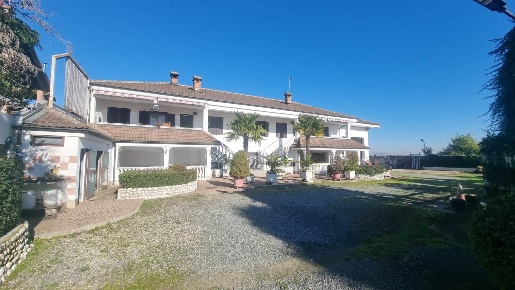 Foto Villa unifamiliare in Regione Trotta 5, Scalenghe di 320 m² in vendita