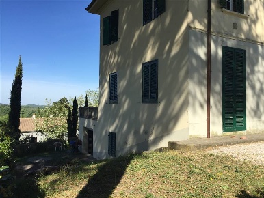 Foto Villa unifamiliare a Fauglia di 250 m² con 11 locali in vendita