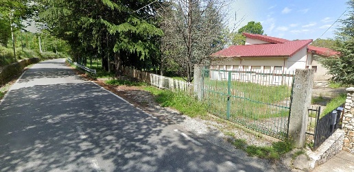 Foto Villa unifamiliare a Carolei di 430 m² con 10 locali in vendita