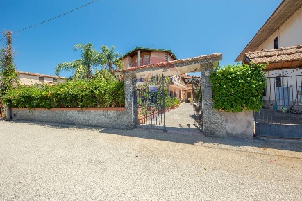 Foto Villa bifamiliare in VACCARIZZO, Catania Vaccarizzo di 295 m²