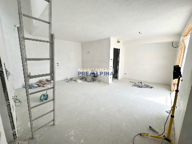 Foto Appartamento in Piazza San Giovanni Battista, Casnigo di 106 m²