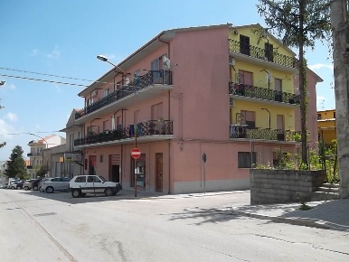 Foto Appartamento a Scerni di 232 m² con 8 locali in vendita