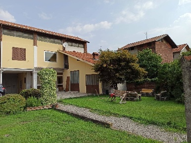 Foto Appartamento a Ghemme di 155 m² con 7 locali in vendita