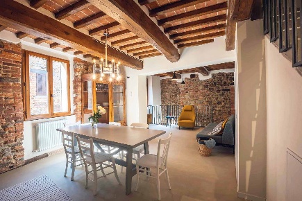 Foto Appartamento a Lucignano di 72 m² con 4 locali in vendita