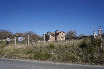 Foto Villa unifamiliare a Carolei di 210 m² con 5 locali in vendita