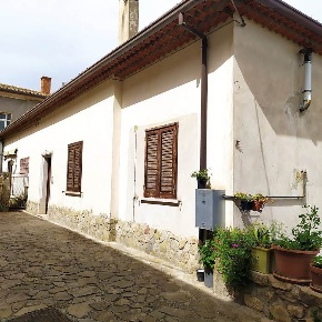 Foto Appartamento in Via Pasquale Pisapia  48, Gesualdo di 120 m²