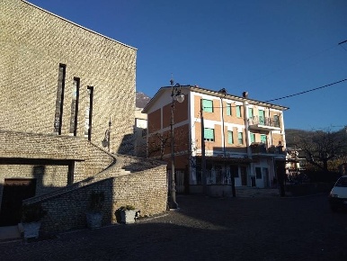 Foto Appartamento in via sora 1, Civitella Roveto di 125 m² con 6 locali