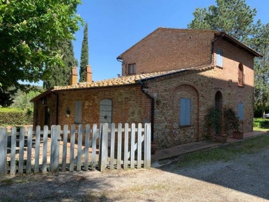 Foto Appartamento a Montaione di 211 m² con 7 locali in vendita