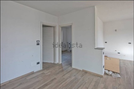 Foto Appartamento in Via Umberto I 158, Piscina di 75 m² con 3 locali