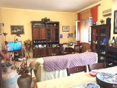 Foto Appartamento in Ronco Secondo di Via Tisia  1, Siracusa di 117 m²