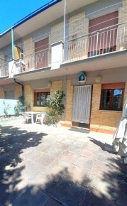 Foto Villa a schiera in Via Massa D'Albe 7, Magliano de' Marsi di 92 m²