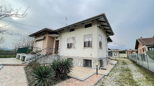 Foto Villa unifamiliare in via per cerrione 2, Ponderano di 140 m²