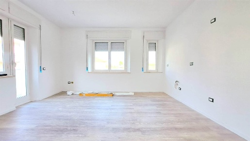 Foto Appartamento a Ostra Vetere di 110 m² con 4 locali in vendita
