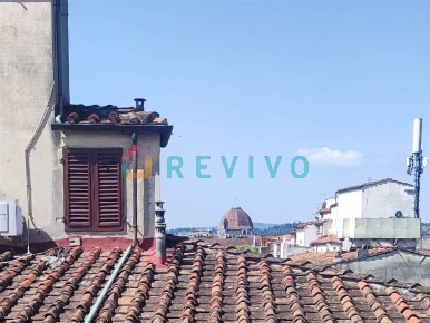 Foto Appartamento a Firenze di 80 m² con 5 locali in vendita