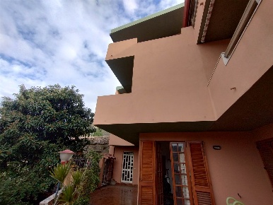 Foto Villa a schiera in Via Canicari 12, Saponara di 150 m² con 5 locali