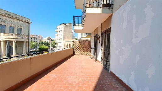 Foto Appartamento a Catania di 200 m² con 6 locali in vendita