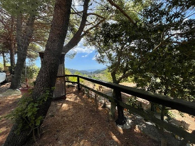 Foto Villa unifamiliare a Porto Azzurro di 135 m² con 5 locali in vendita