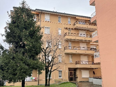 Foto Appartamento in Via Gasparotto  1, Paderno d'Adda di 88 m² in vendita