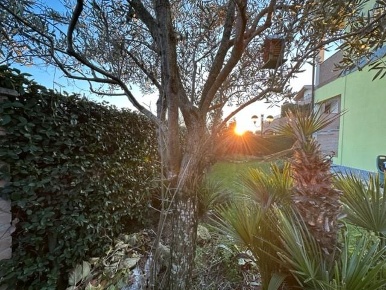 Foto Villa unifamiliare a Masate di 200 m² con 5 locali in vendita