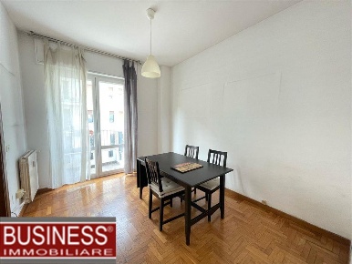 Foto Appartamento in Via A. Maffei, Milano di 50 m² con 2 locali in affitto