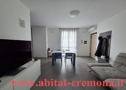Foto Appartamento in picenengo, Sesto ed Uniti di 90 m² con 3 locali