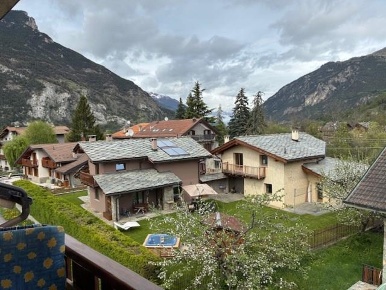 Foto Appartamento in VIA POZZALLO, Oulx di 53 m² con 2 locali in vendita