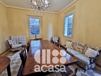 Foto Villa unifamiliare a Sarsina di 486 m² con 8 locali in affitto