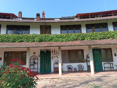 Foto Villa unifamiliare a Vicoforte di 550 m² con 16 locali in vendita