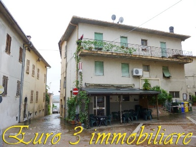 Foto Appartamento a Colli del Tronto di 70 m² con 4 locali in vendita