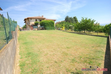Foto Villa unifamiliare a Casole d'Elsa di 320 m² con 6 locali in vendita
