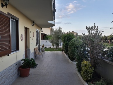 Foto Villa unifamiliare a Rosciano di 120 m² con 4 locali in vendita