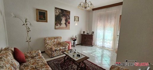 Foto Appartamento a Casole d'Elsa di 135 m² con 4 locali in vendita