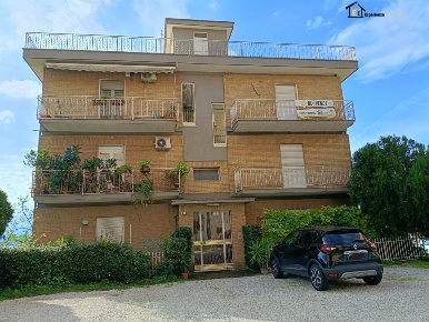 Foto Appartamento in Via Selci, Forano di 85 m² con 3 locali in vendita