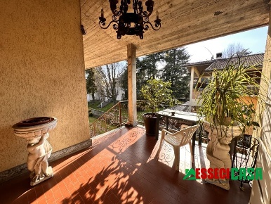Foto Appartamento in Via Albignano, Casirate d'Adda di 150 m² con 4 locali