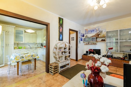 Foto Appartamento a Furci Siculo di 100 m² con 5 locali in vendita