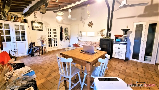 Foto Appartamento a Casole d'Elsa di 75 m² con 3 locali in vendita