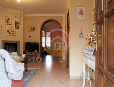 Foto Villa bifamiliare in Via della Repubblica 37/D, Gallicano di 130 m²