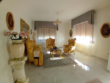 Foto Villa bifamiliare in Via Pescarina 107, Scafa di 200 m² con 6 locali