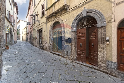 Foto Appartamento in Corso Cavour, Bolsena in vendita