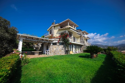 Foto Villa unifamiliare in SCARIO  - GOLFO DI POLICASTRO, Santa Marina