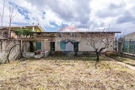 Foto Villa singola in Vicolo Papa Giovanni XXIII, Aci Bonaccorsi di 75 m²