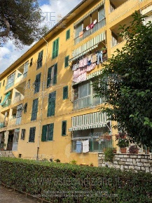 Foto Appartamento in Via Donnini, Livorno di 85 m² con 4 locali in vendita
