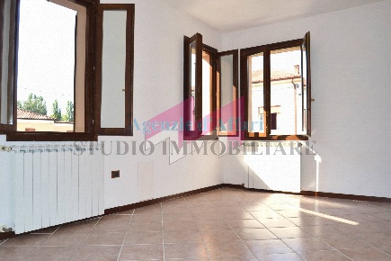 Foto Appartamento in Via Matteotti, Castelmassa in vendita
