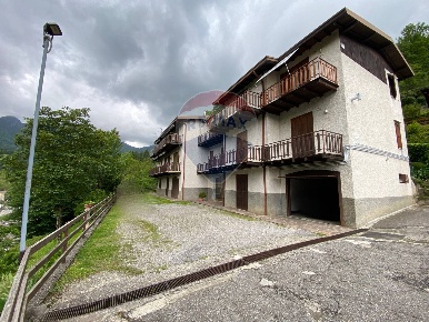 Foto Appartamento in via Locatelli, Sant'Omobono Terme di 31 m² in vendita