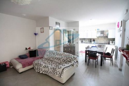 Foto Appartamento in via Salaria, Colli del Tronto di 117 m² con 3 locali