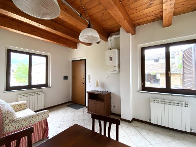 Foto Appartamento in VIA GARIBALDI, Cerreto d'Esi di 50 m² con 3 locali