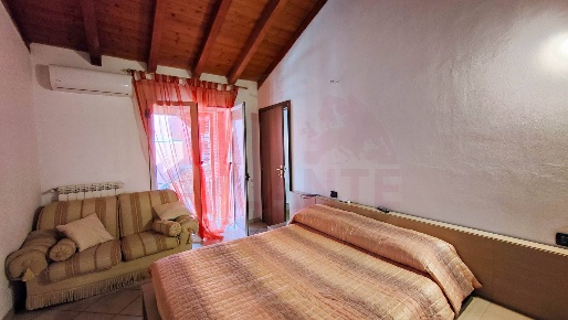 Foto Appartamento in Via 4 Novembre, Urago d'Oglio di 102 m² con 4 locali