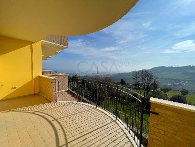 Foto Appartamento in Contrada san martino, Colonnella di 93 m² con 3 locali