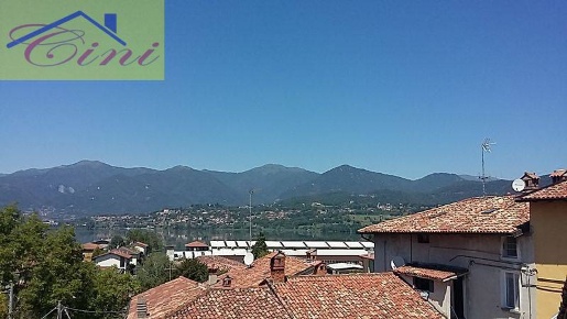 Foto Appartamento in VIA VITTORIO VENETO, Bosisio Parini di 200 m²